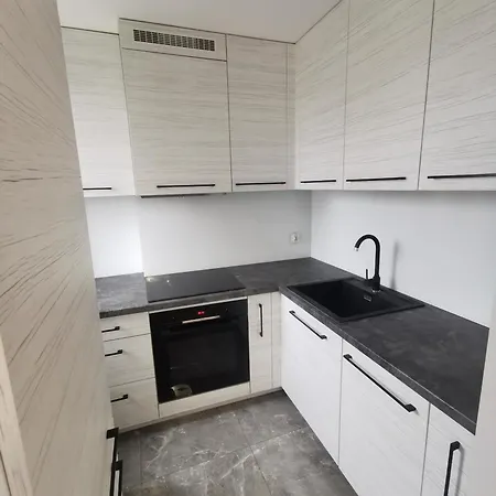 7 Apartment *